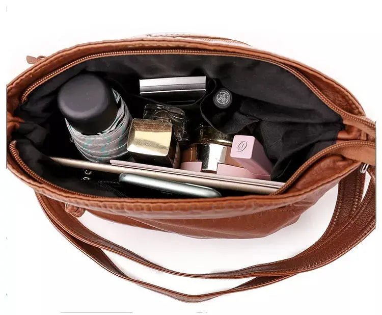 ASCEND™ Zoe Leather Schoulderbag